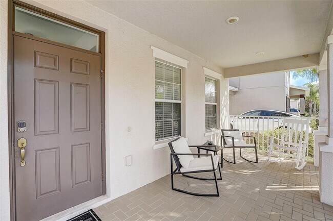 Building Photo - 15236 Evergreen Oak Loop