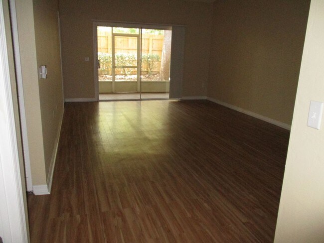 Foto del edificio - 4700 SW Archer Rd