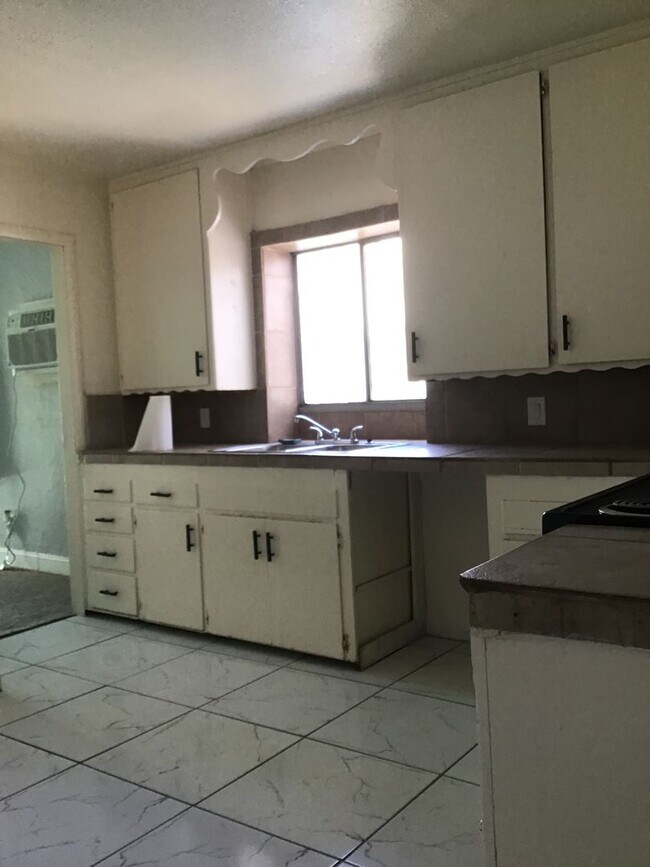 Foto del edificio - OL811/8171/2-Holmes, Kelsey