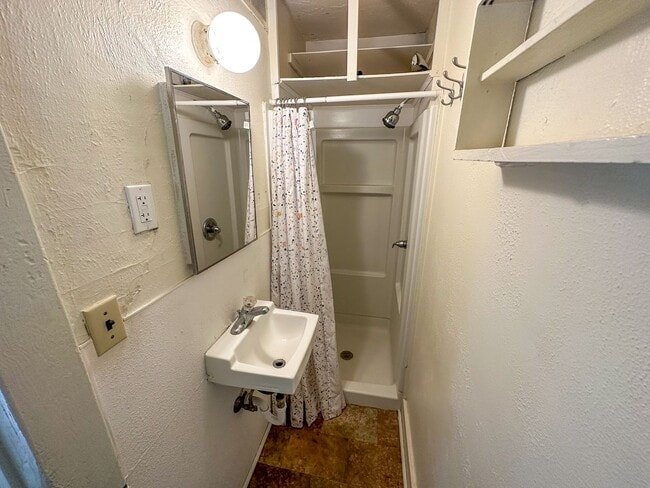 Building Photo - 3324 Story St