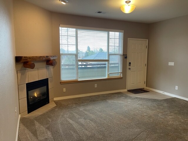 Building Photo - 5220 Boardwalk Dr