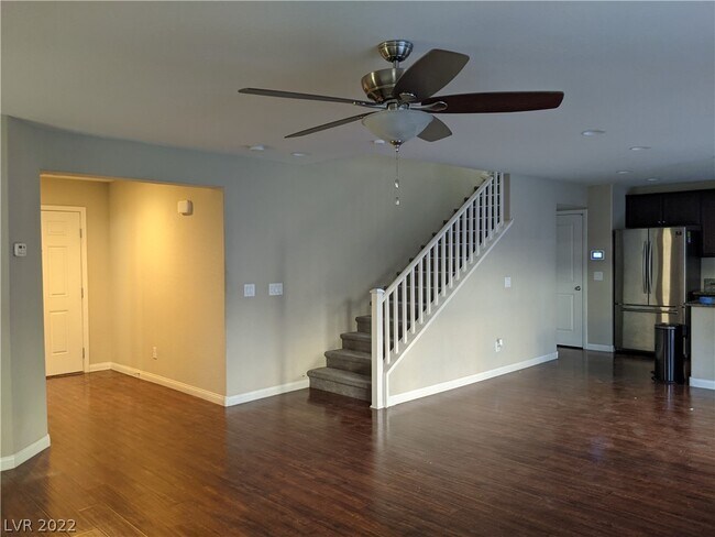 Building Photo - 10808 Cather Ave