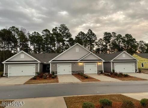 Foto principal - 6527 Green Fennel Ave