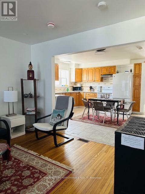 Photo du bâtiment - 611 St Felix St