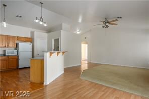 Foto del edificio - 4408 Rippling Brook Dr