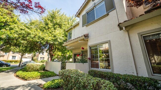 Building Photo - 1171 Tea Rose Cir