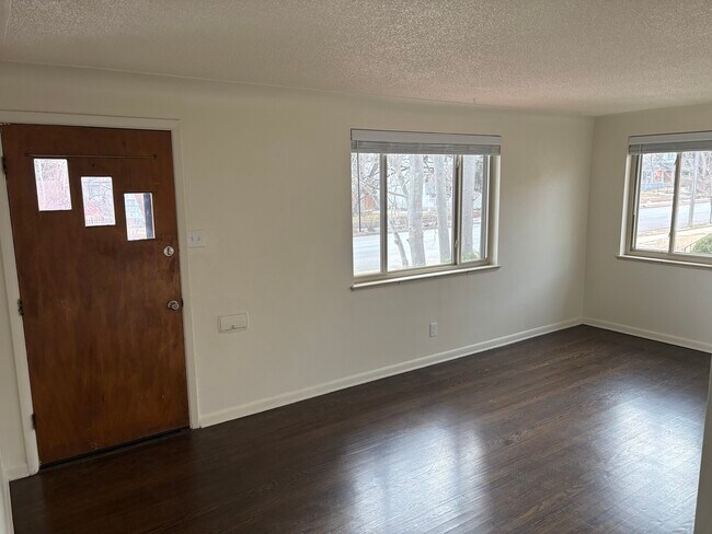 Foto del edificio - 2611 S Logan St