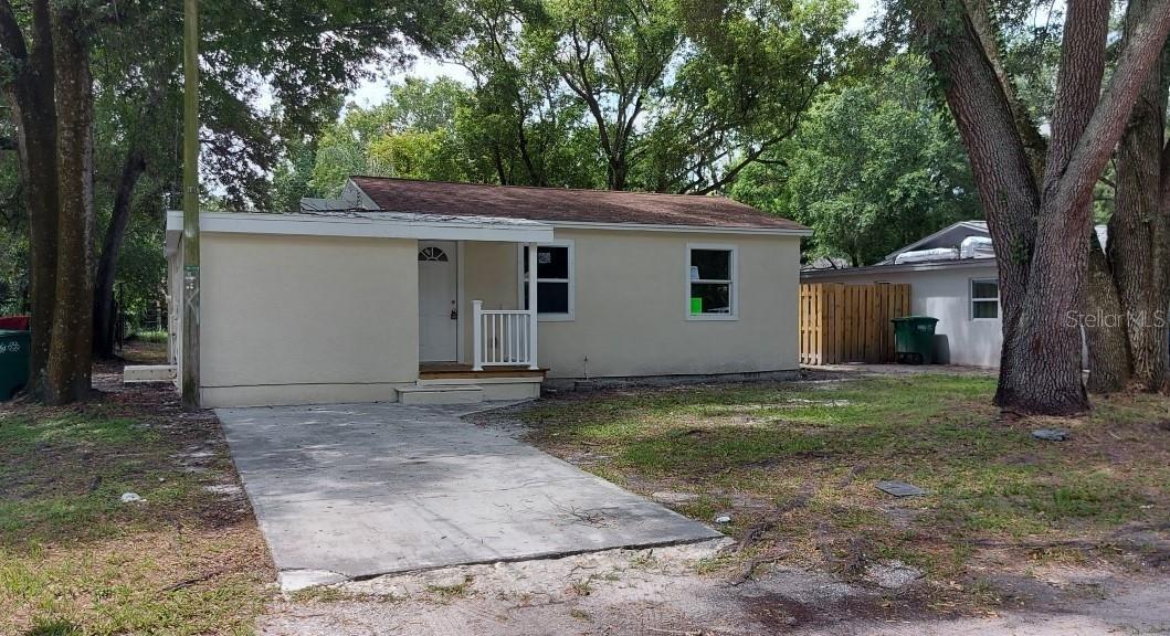 Primary Photo - 1719 E River Cove St