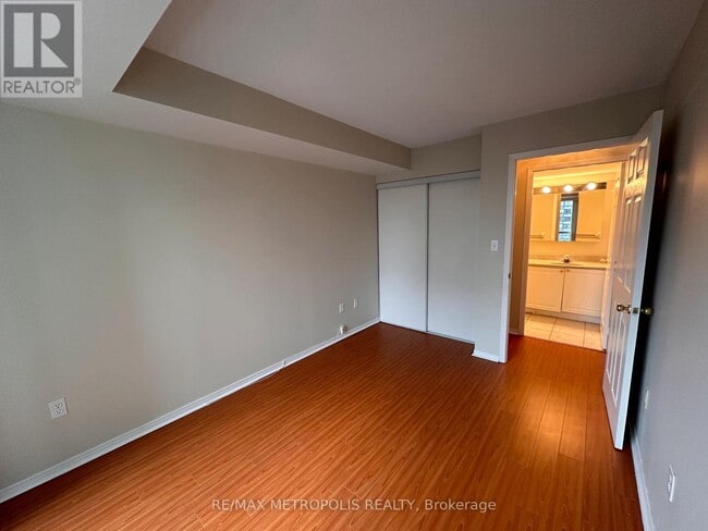 Photo du bâtiment - 3 Pemberton Ave