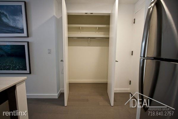 Foto del edificio - 270 N 10th St