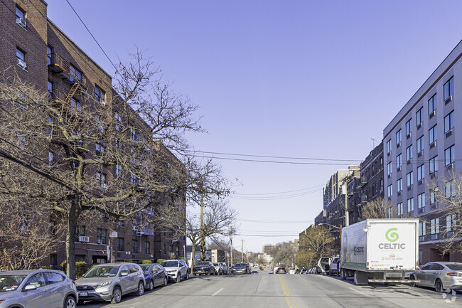 Context - 3123 Bailey Ave