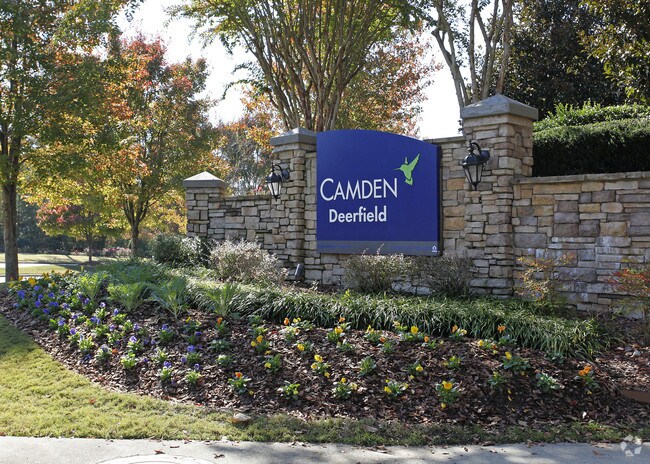Foto del edificio - Camden Deerfield
