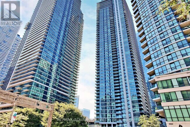Building Photo - 18-2118 Harbour St