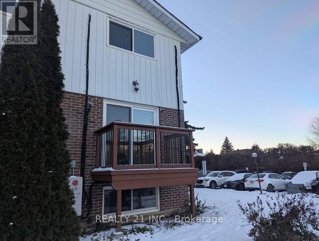 Building Photo - 3 - 2 WHITE ABBEY PARKWAY