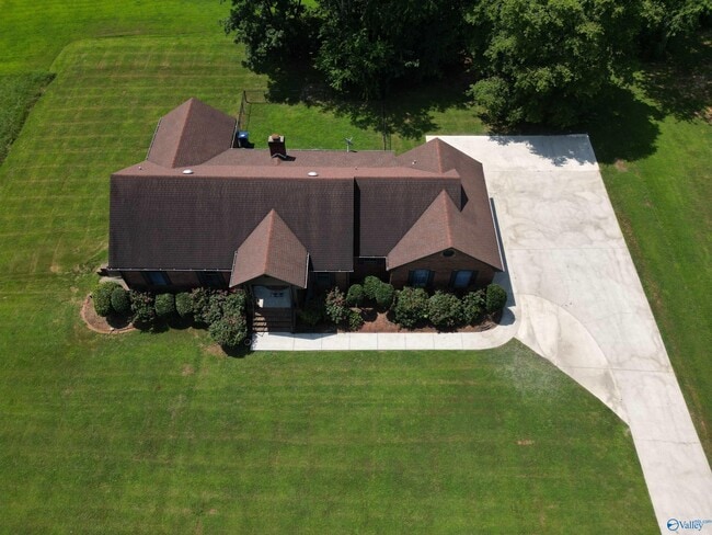 Building Photo - 120 Roy Dr
