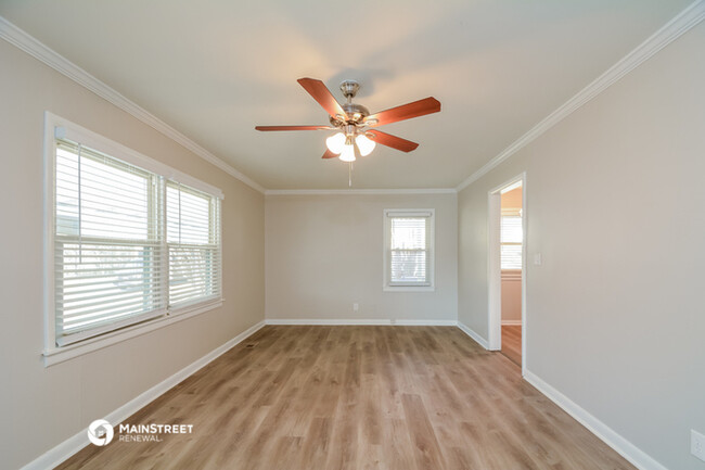 Building Photo - 112 Rand Cir