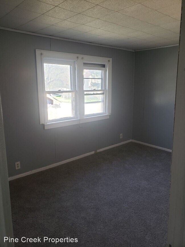 Building Photo - 4 br, 1 bath House - 13819 Cranwood Dr.