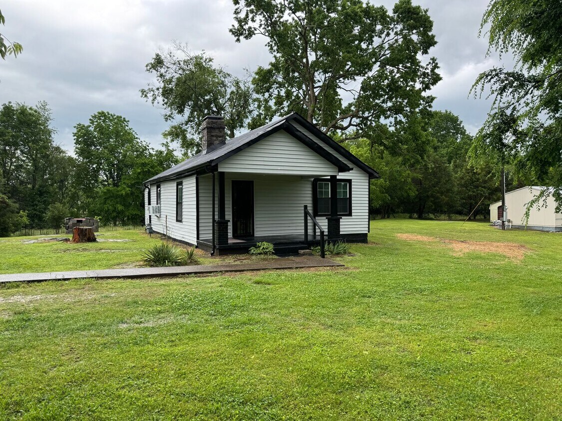 Foto principal - For Lease - 2 Bed, 1 Bath, 960 sq ft Home ...
