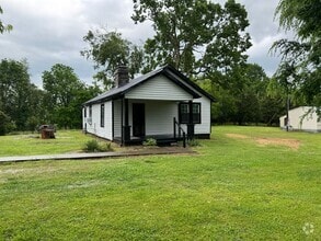 Building Photo - 7427 Carthage Hwy