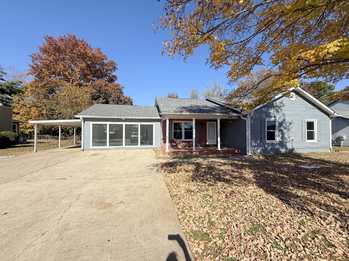 Primary Photo - 158 Lewis Ln