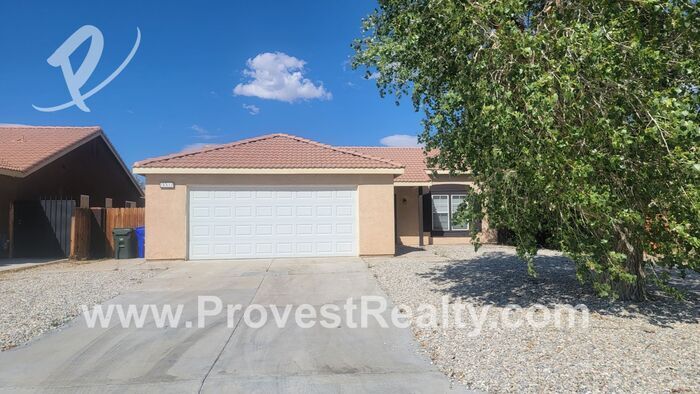 Foto principal - 2 Bedroom, 1 Bath Adelanto Home
