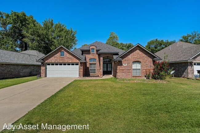 Foto del edificio - 4 br, 2 bath House - 1028 Cressmont Dr