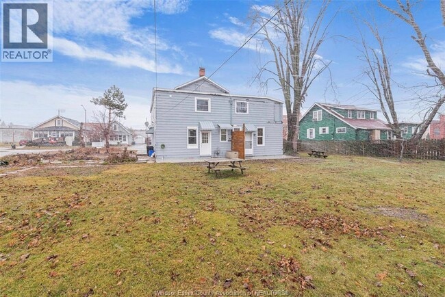 Building Photo - 21 Pearl St W