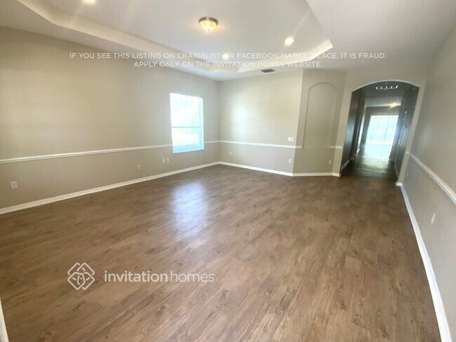 Foto del edificio - 3224 Bayflower Ave