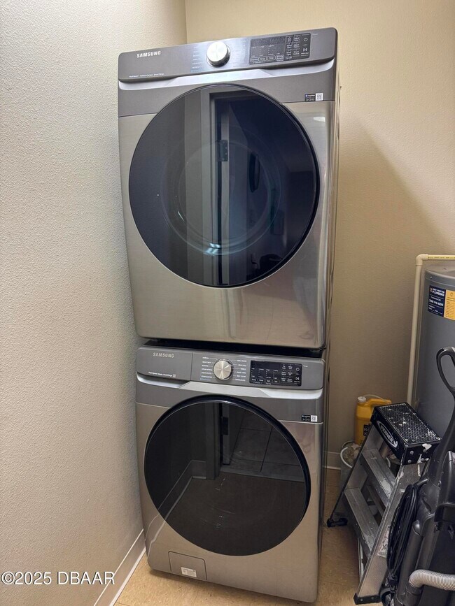 Foto del edificio - 1653 US-1