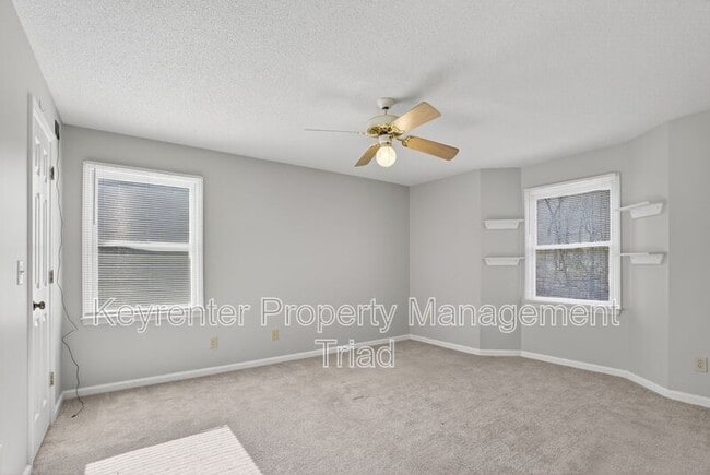 Building Photo - 3701 Cotswold Terrace