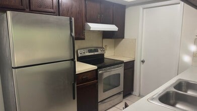 Building Photo - 1119 Goldenrod Rd Building Photo - 1119 Goldenrod Rd