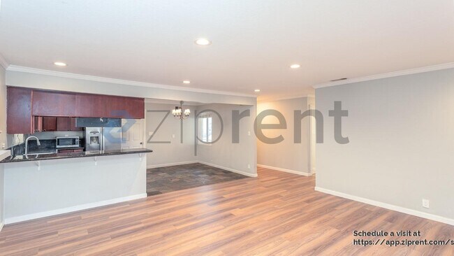 Foto del edificio - 1861 Briarwood Dr