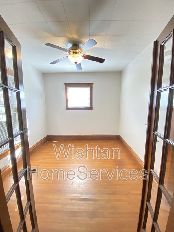 Building Photo - 814 Macomb St