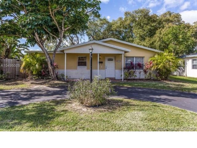 Primary Photo - 813 NW 9th Ave