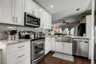 Building Photo - 3574 Danbury Ct