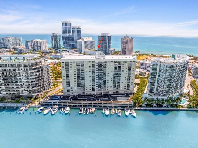 Foto del edificio - 6770 Indian Creek Dr