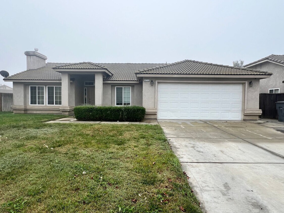 Foto principal - Beautiful West Side Madera Home