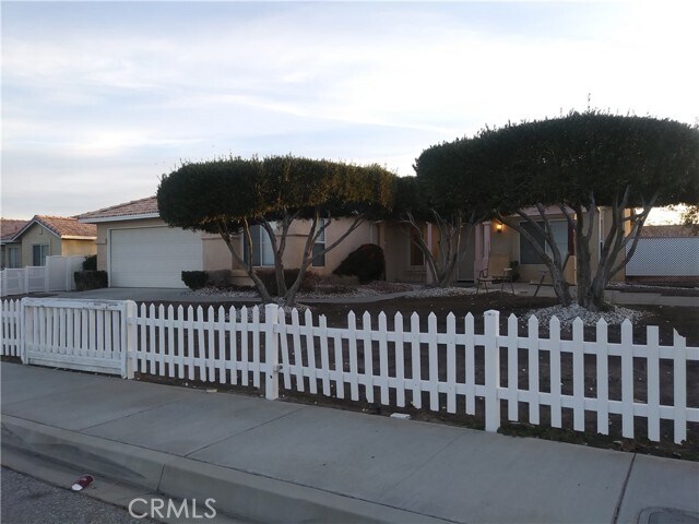 Building Photo - 12375 Pacoima Rd