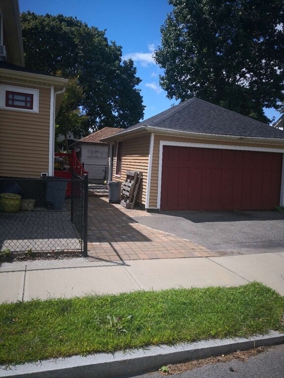 Foto del edificio - 139 Brook St