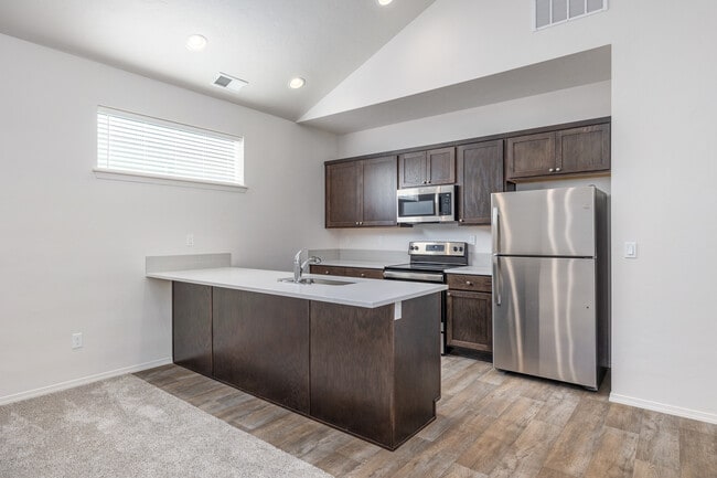 Foto del edificio - 1889 N W Enterprise St