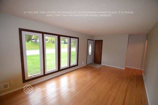 Building Photo - 482 Eldridge Ave W