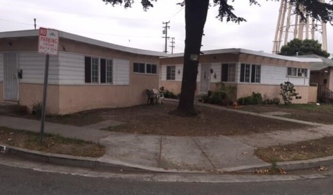 Foto principal - 9520 Adella Ave
