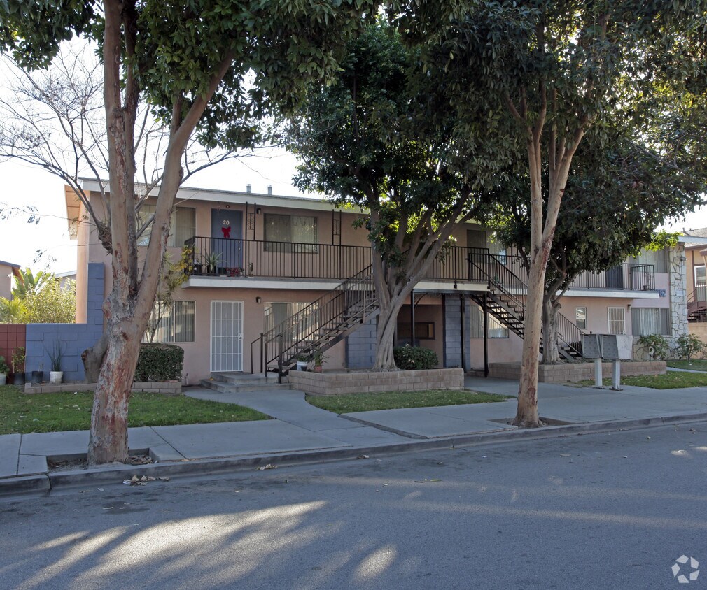 Building Photo - 12882 Galway St