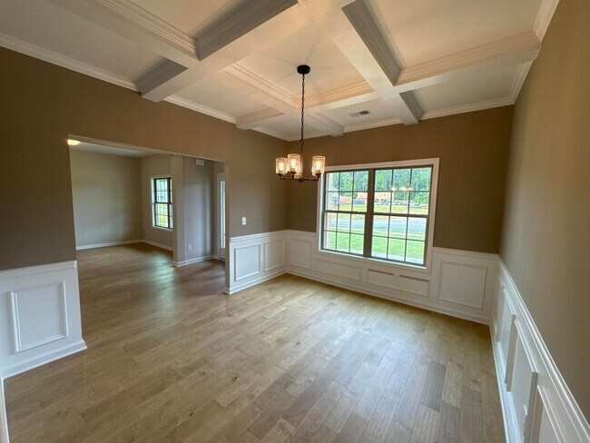 Foto del edificio - 5 Bedroom 3 Bathroom House