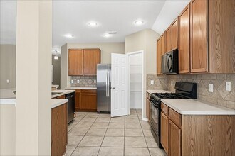 Building Photo - 3327 Jib Ct