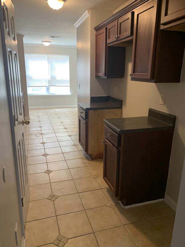 Foto del edificio - 100 Stonehaven Cir