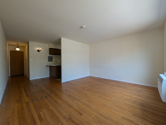 Foto del edificio - 665 W Wrightwood Ave
