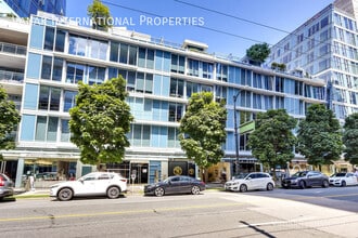 Building Photo - 1477-1477 W Pender St