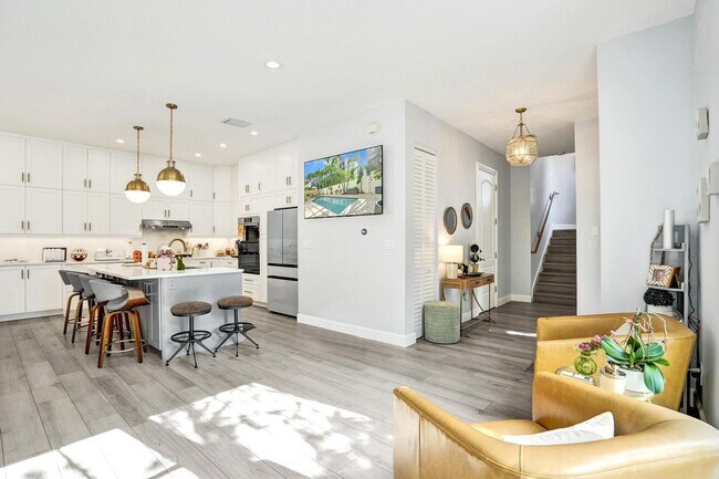 Foto del edificio - Riverland Road, Fort Lauderdale, FL 33312 - 5 BR 2 BA single-family home