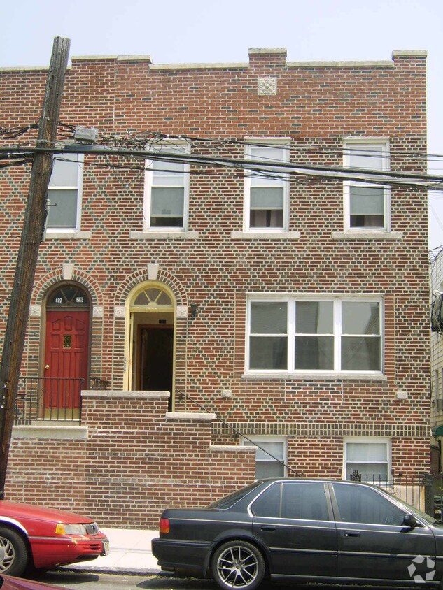 Primary Photo - 1926 Edison Ave